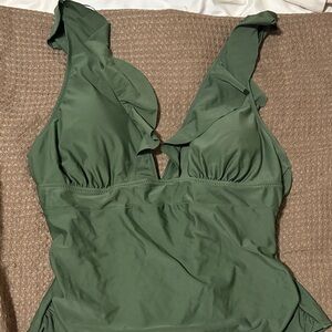 Cupshe Olive Green Ruffle One-Piece Swimsuit